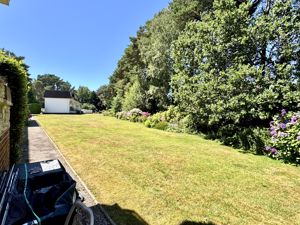 Gardens- click for photo gallery